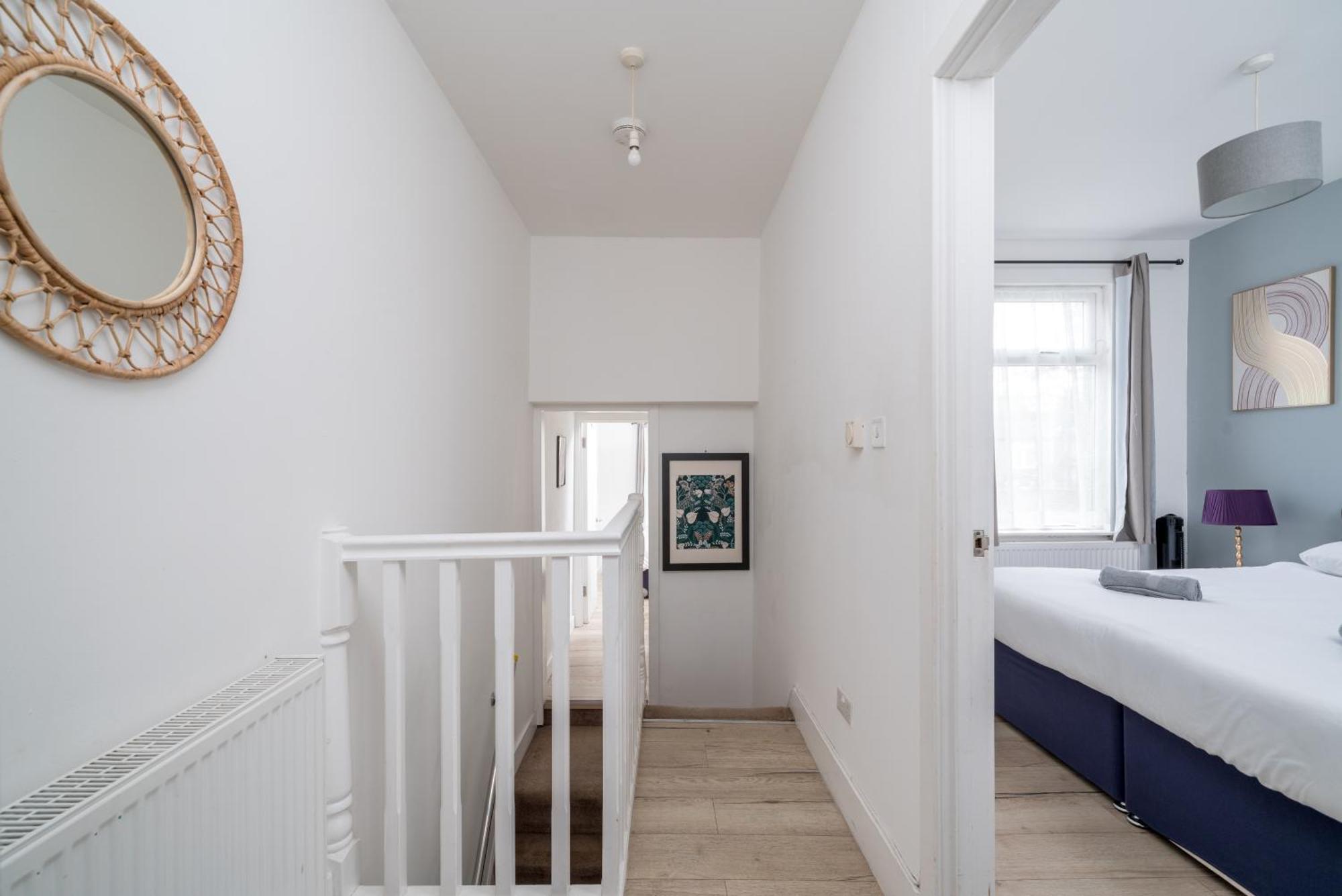 Modern 2 Bed East London Home By Rebby Properties Sleeps 5 Near Canning Town Station Extérieur photo