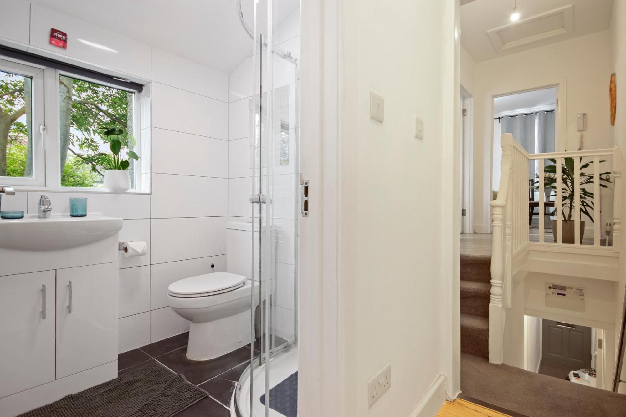 Modern 2 Bed East London Home By Rebby Properties Sleeps 5 Near Canning Town Station Extérieur photo
